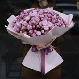 Ծաղկեփունջ "Lady Boom" փնջային վարդերով