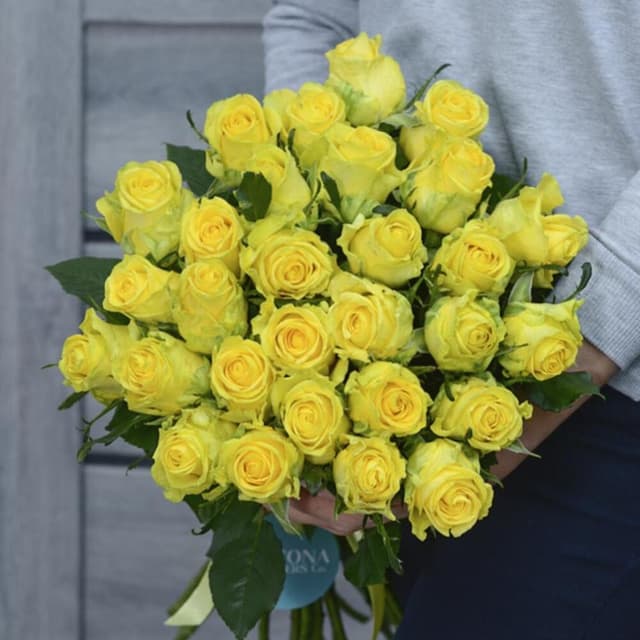 Ծաղկեփունջ "Yellow Roses"
