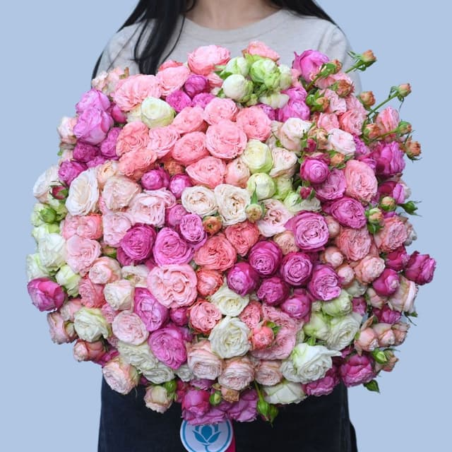 Փունջ "Candy Deluxe" պիոնանման վարդերով