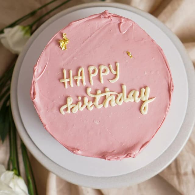 Վարդագույն Բենտո Տորթ "Happy Birthday"