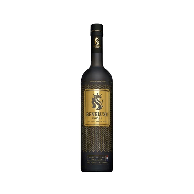 Vodka "Beneluxe Black" 700ml