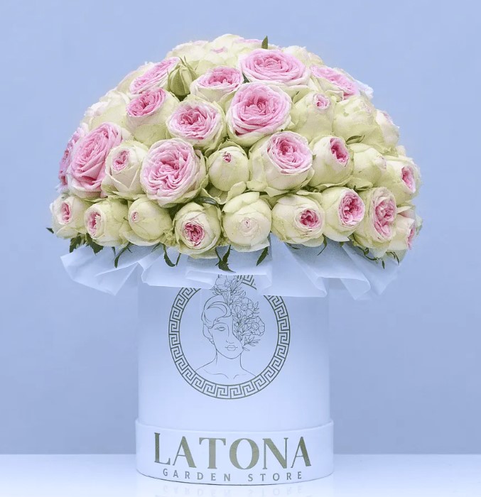 Flowers in a Box "Terra" with pink Peony Roses