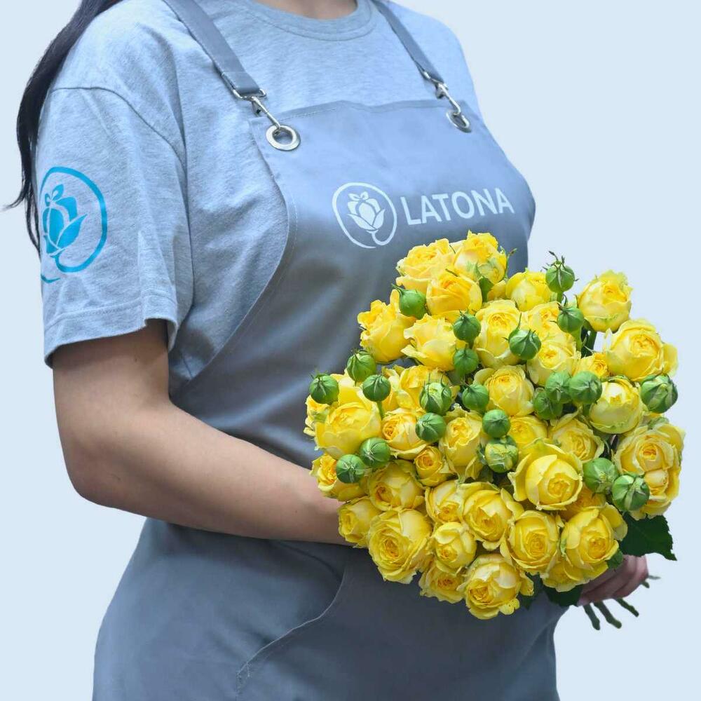 Ծաղկեփունջ Catalina դեղին փնջային վարդերով