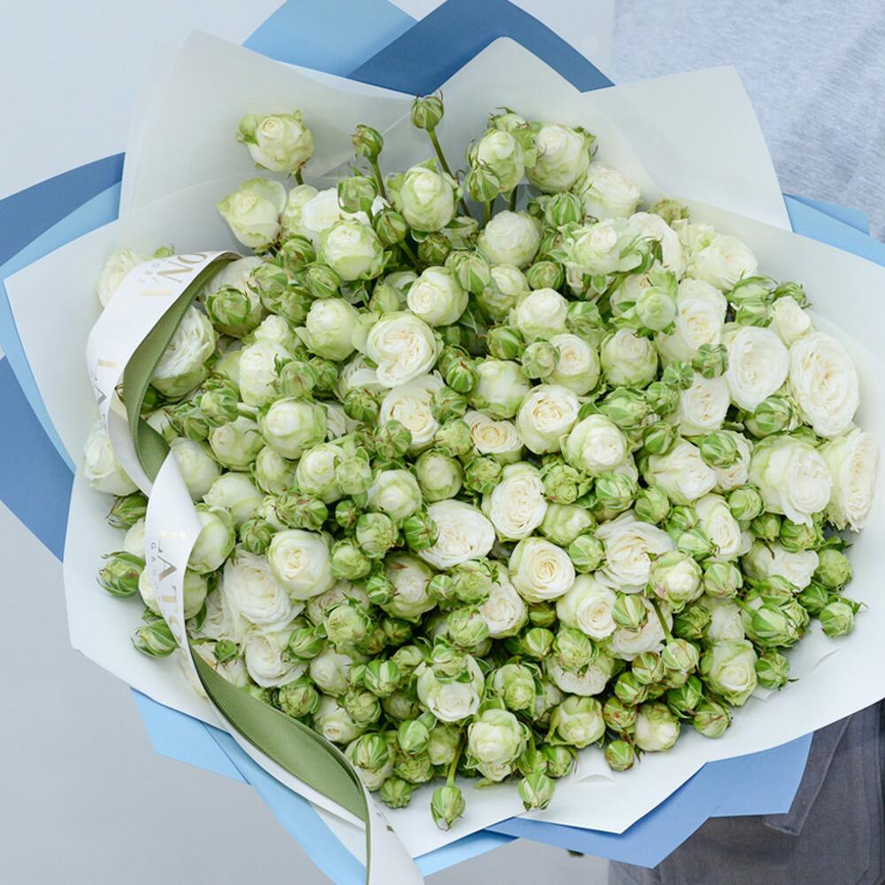 Փունջ  "Tiana" պիոնանման փնջային վարդերով