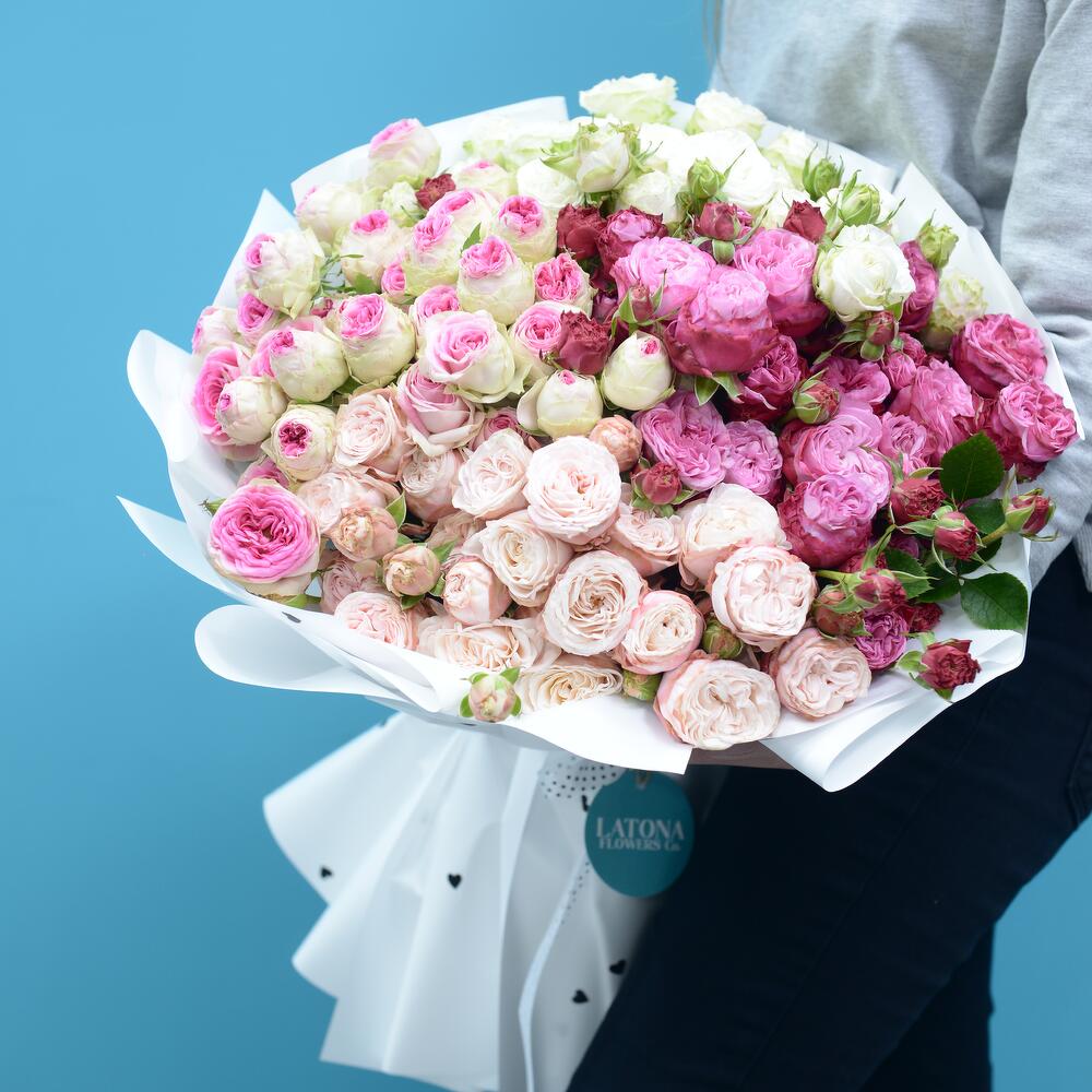 Ծաղկեփունջ "King"  պիոնանման վարիդերով