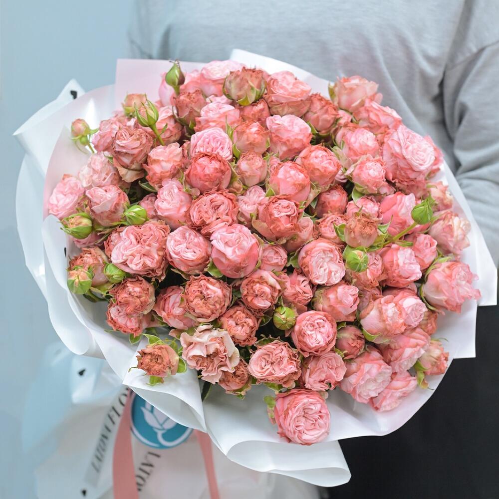 Ծաղկեփունջ "Anna Karina" փնջային վարդերով