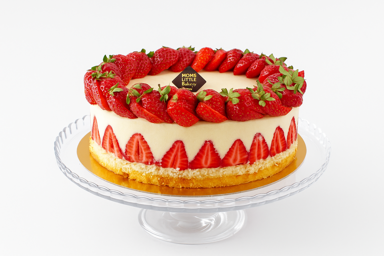 Fraise cake  - Moms Little Bakery