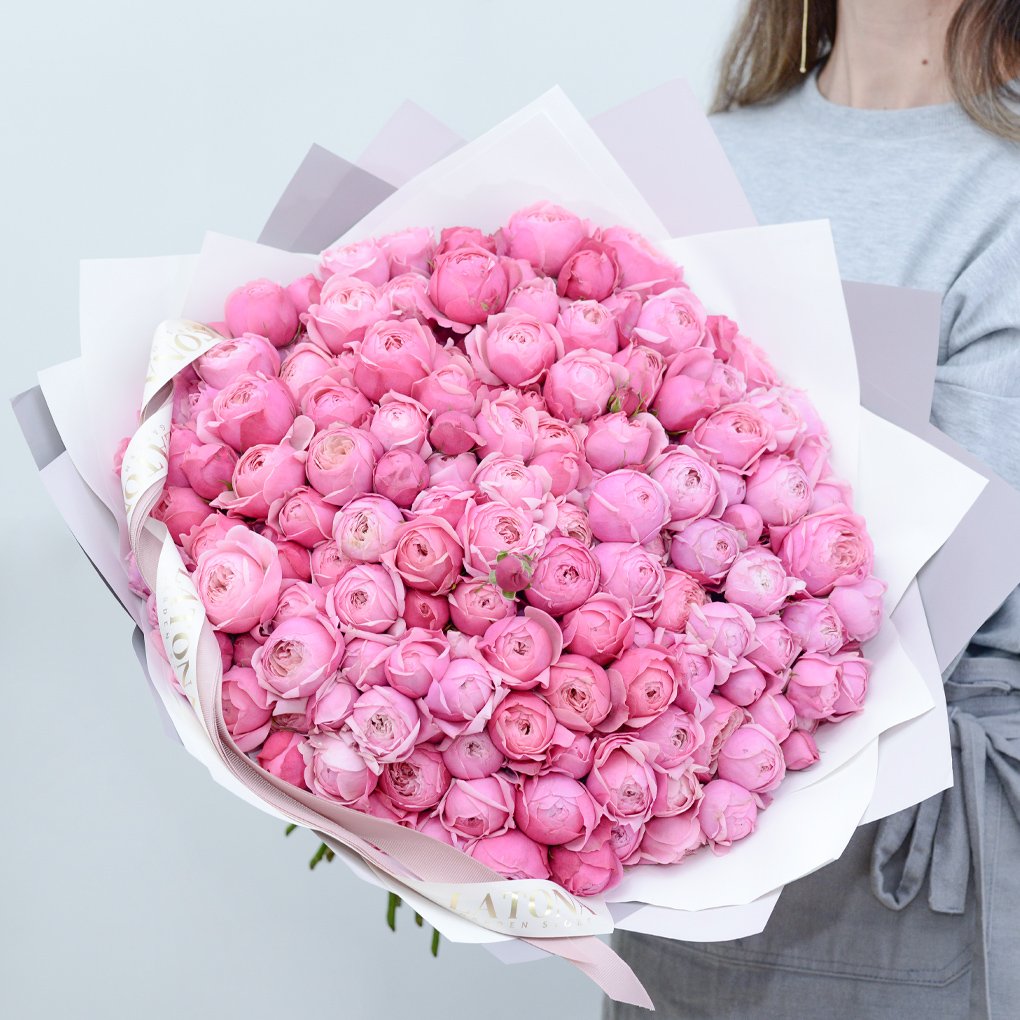 Букет "Merida" с розовыми пионовидными розами