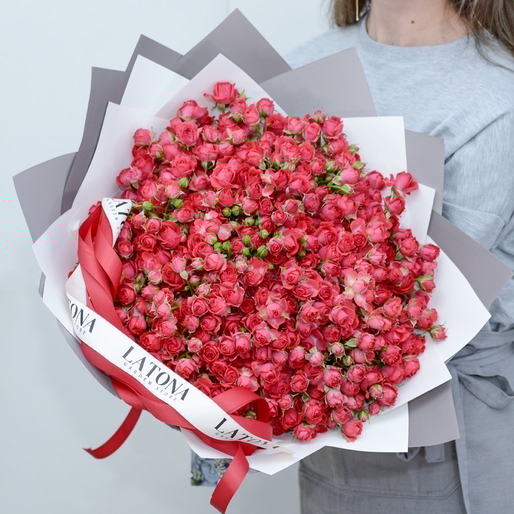 Ծաղկեփունջ "Ariel" փնջային վարդերով