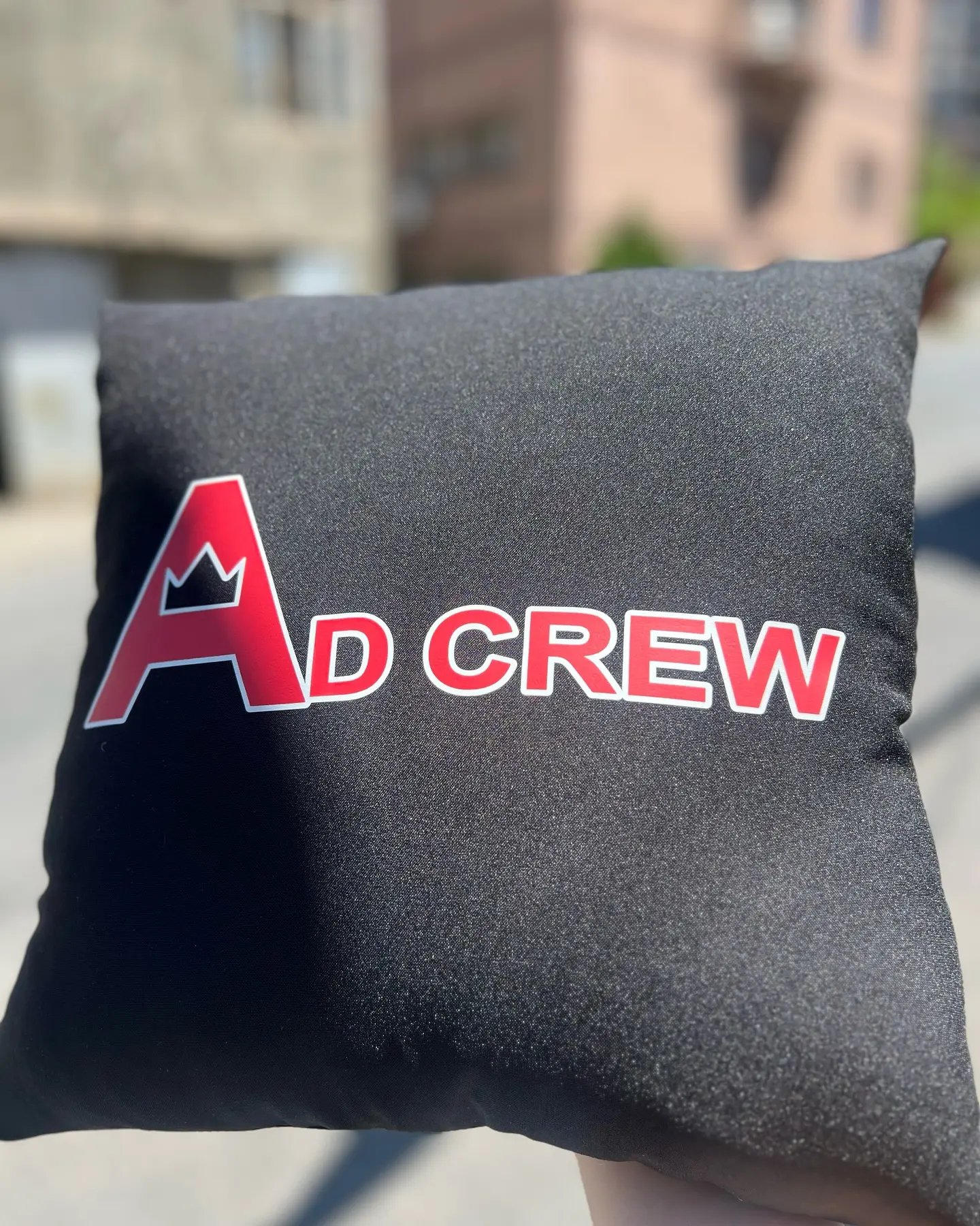 Բարձեր ՝ ցանկացած գրվածքով