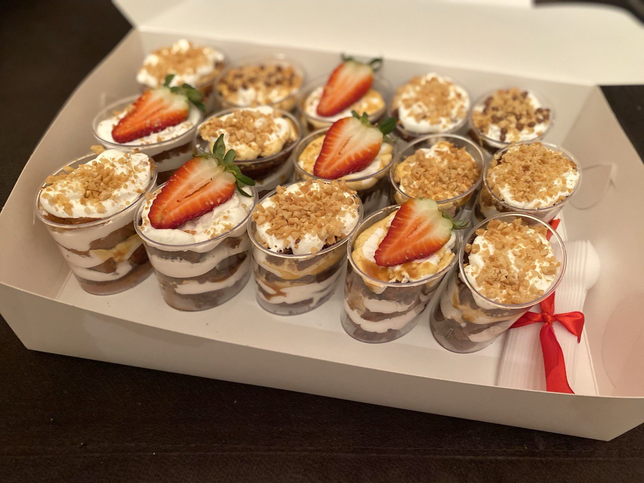 Բաժակով խմորեղեն