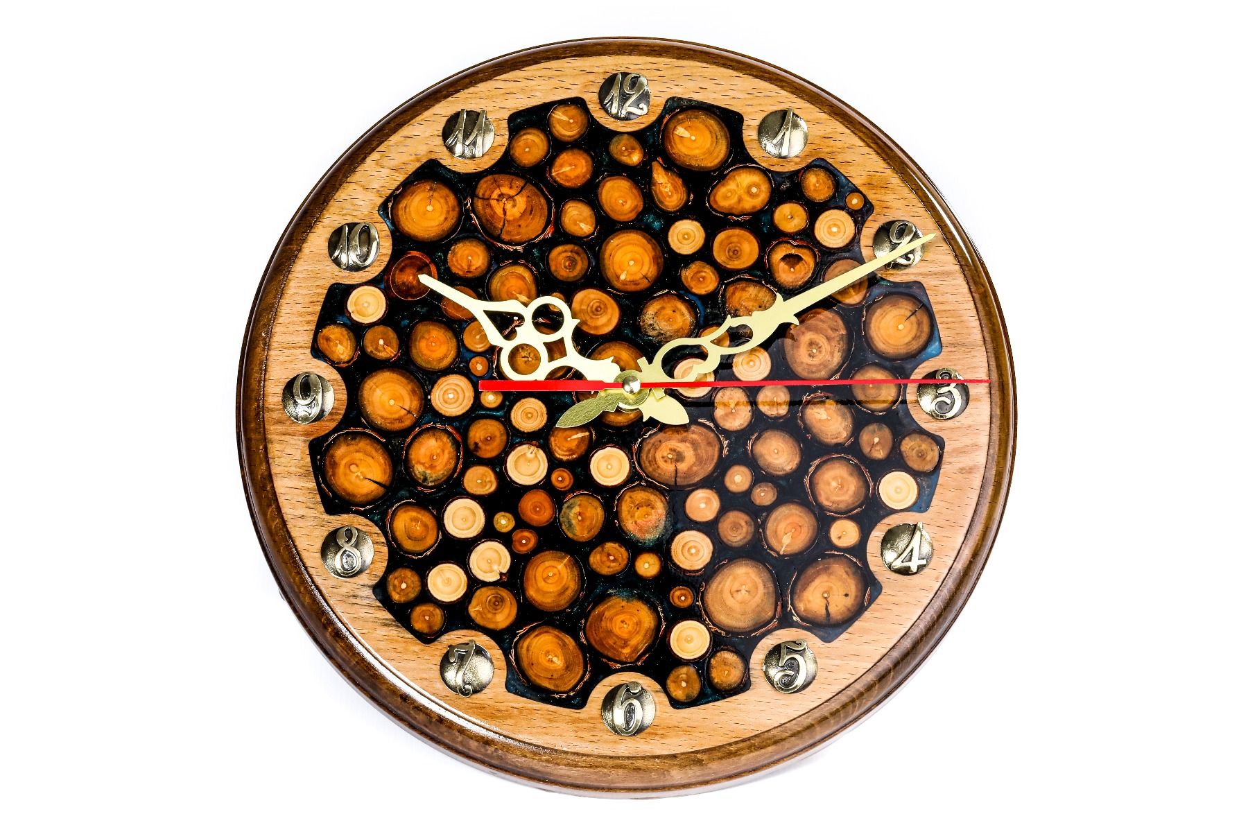 Պատի ժամացույց՝   կոճղերով և էպոքսիդով