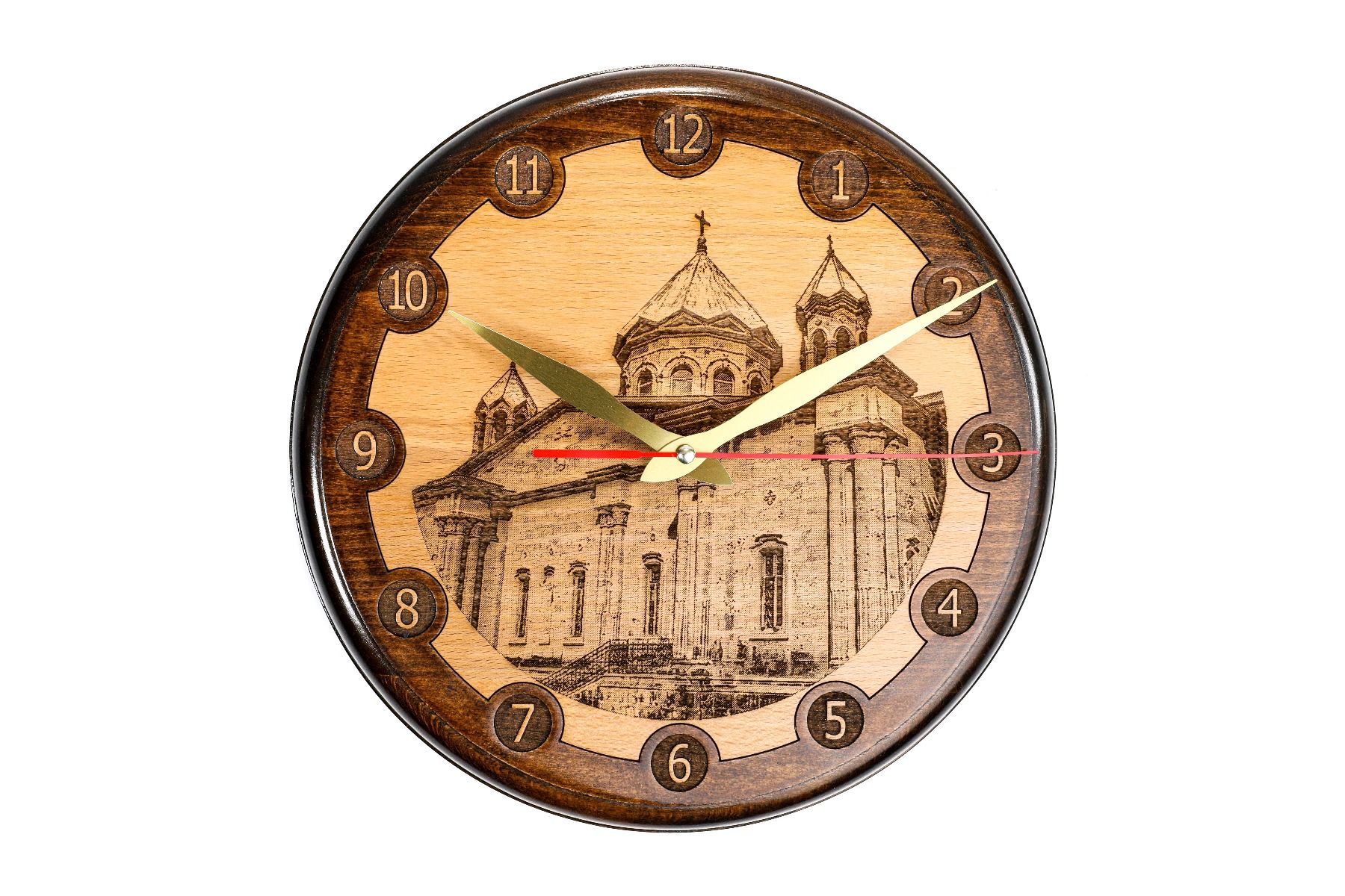 Պատի ժամացույց՝ Սուրբ Աստվածածին եկեղեցի