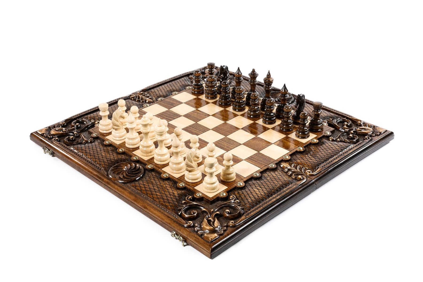 Շախմատ-նարդի դասական`  հավերժություն նախշերով