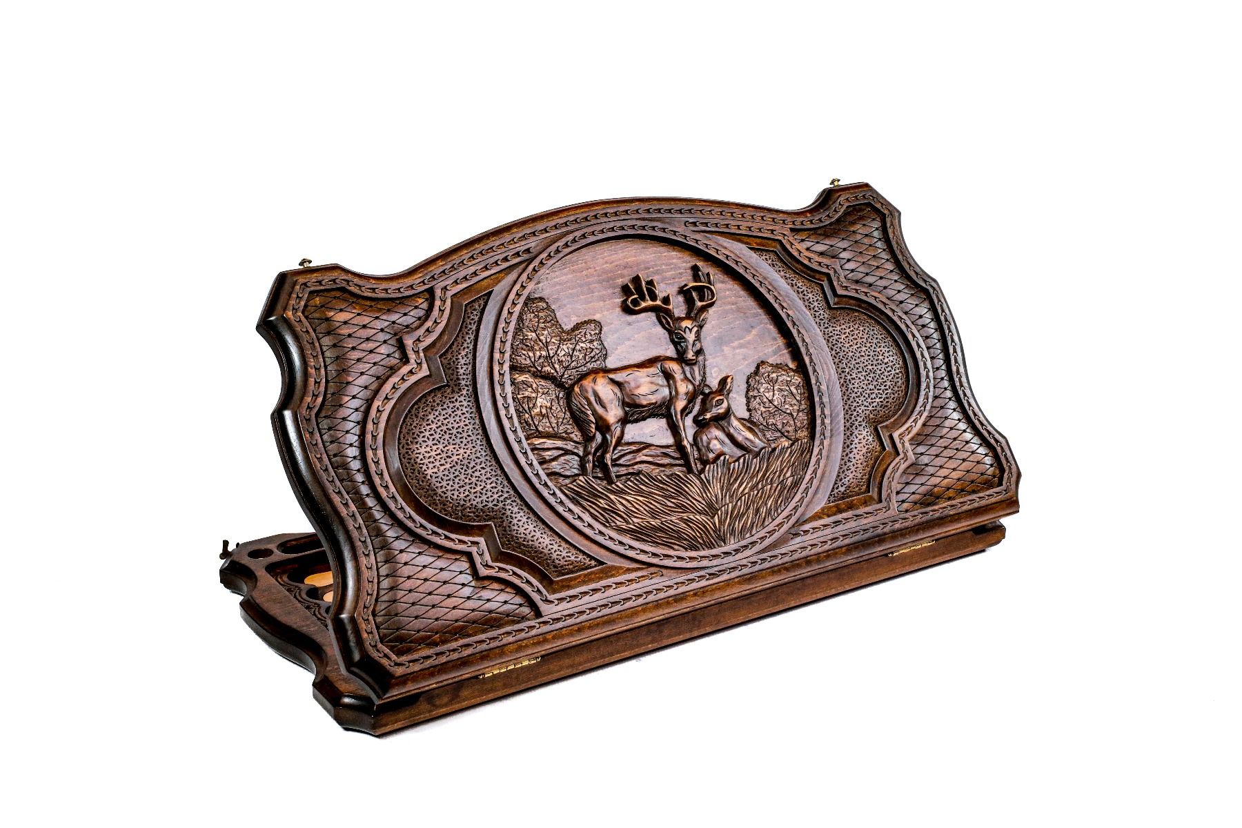 Նարդի ՛՛Եղնիկ՛՛ հեղինակային եզրագծով