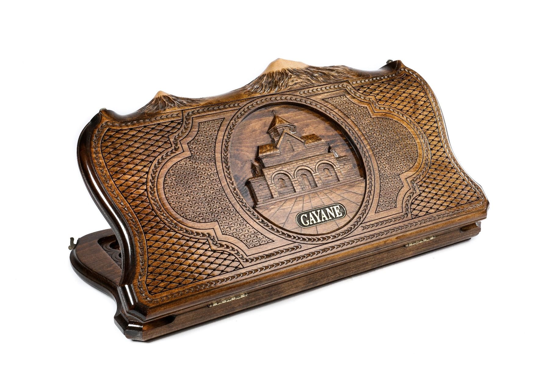 Նարդի ՛՛Գայանե՛՛ հեղինակային Արարատի ուրվագծով