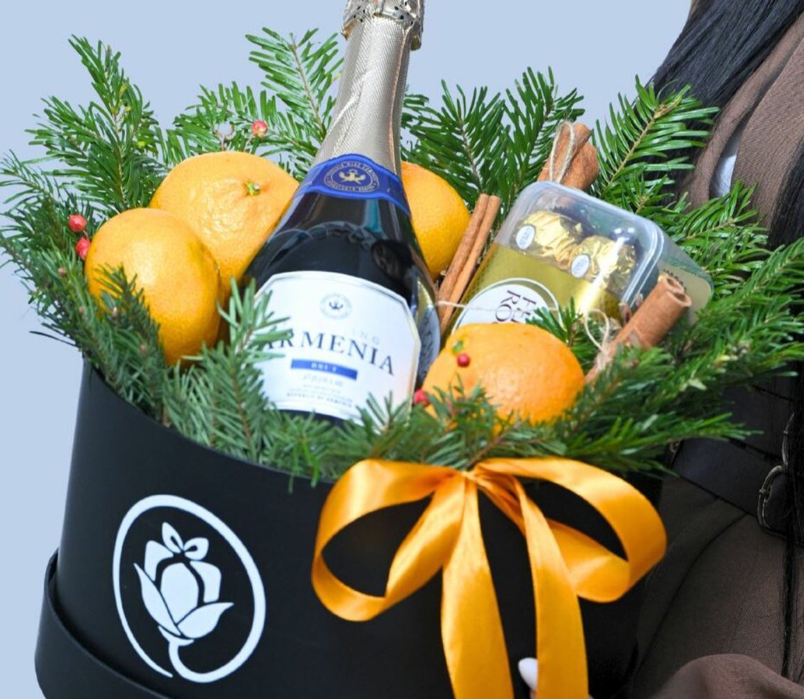 Կոմպոզիցիա տոնական շոմպայնով