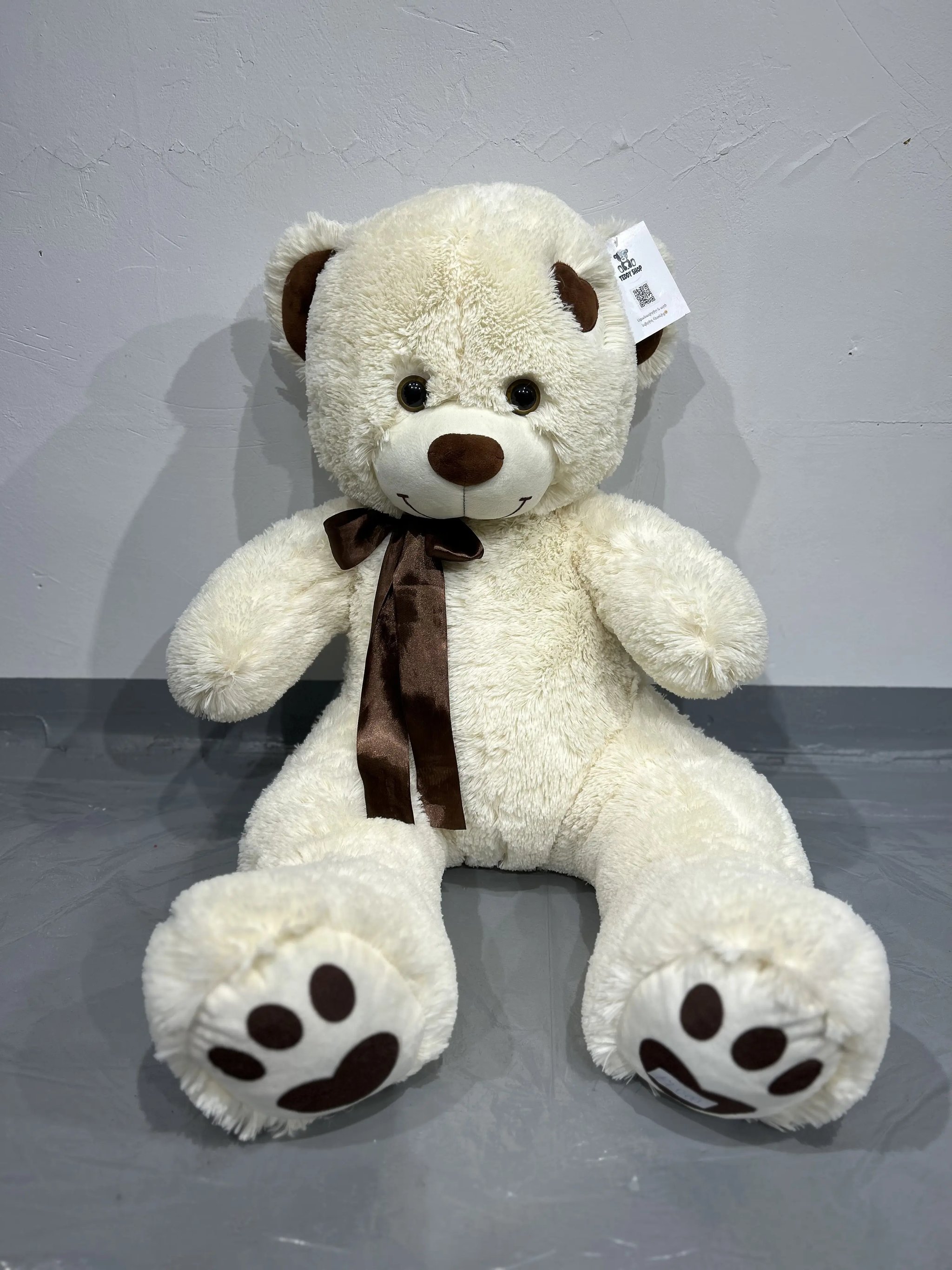 Soft teddy bear "Tom", milk-white, 90 cm.