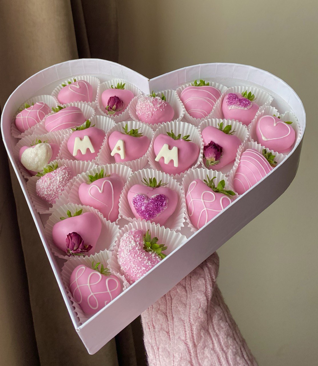 Heart-shaped box for mom