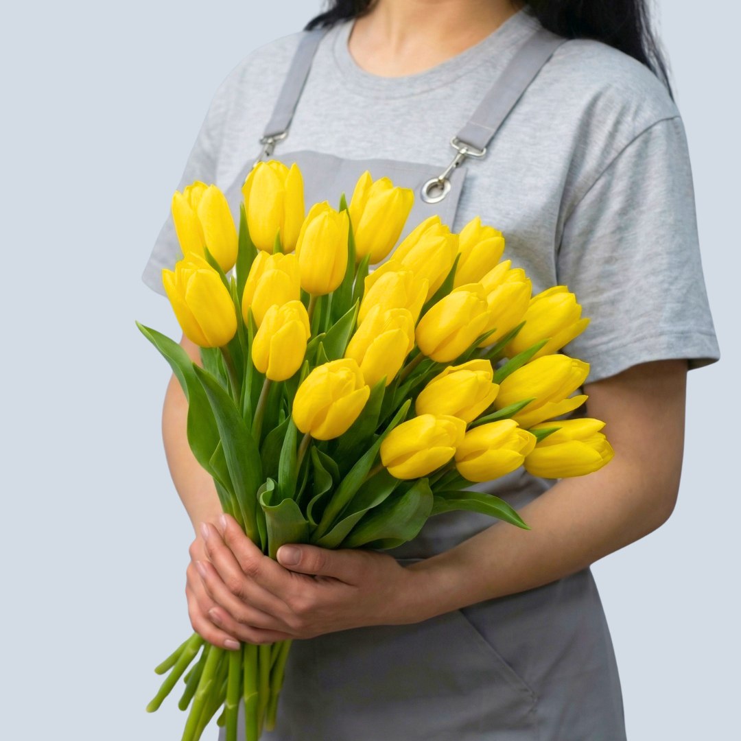 Yellow tulip /19 pcs/