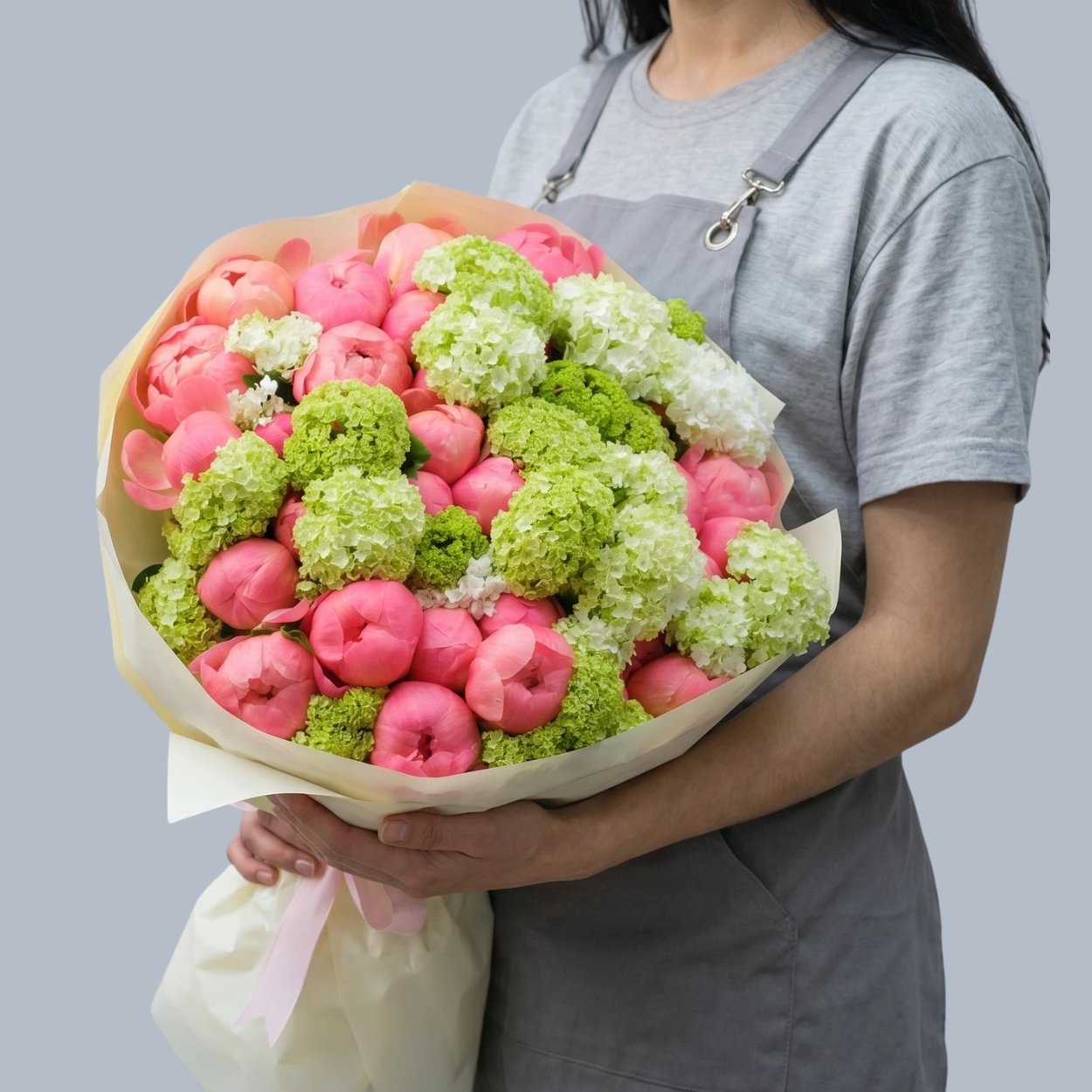 Coral peony mix bouquet - Latona Flowers