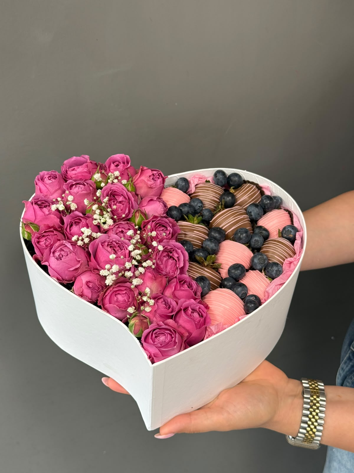 Set of chocolate-covered strawberries, blueberries, and roses - Flower Lab