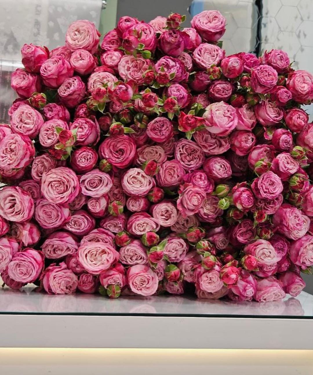 Վարդագույն փնջային վարդերով ծաղկեփունջ - Aura Flowers