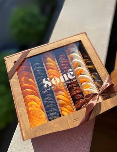Dried Fruits Sone