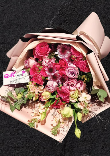 Moani Flowers