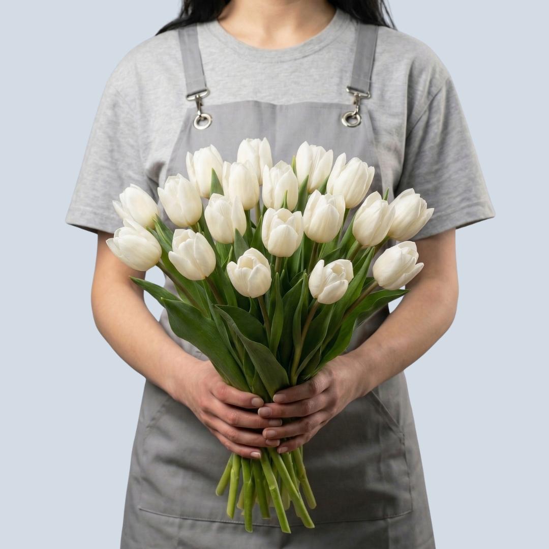 White tulips /19 pcs/