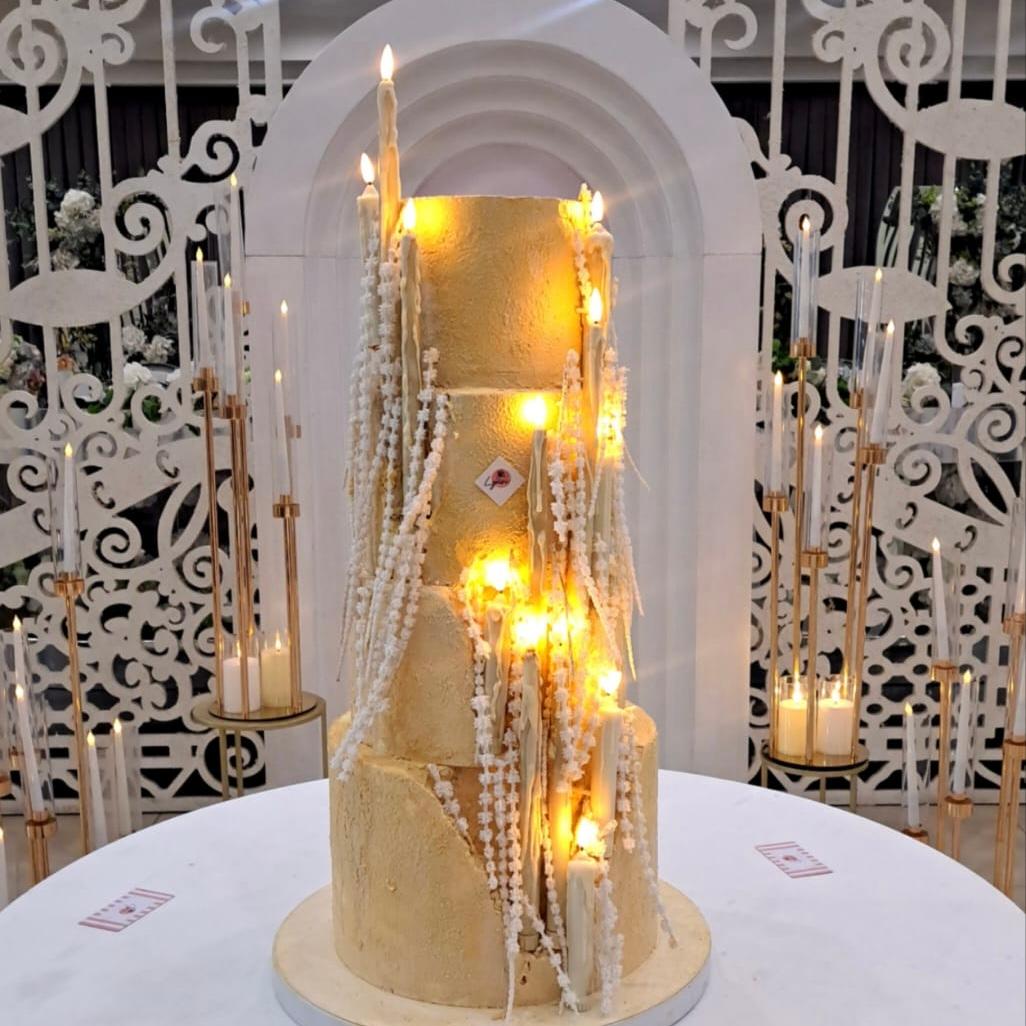 Cake - "Lyusi Sweets Art" / For 10 people/