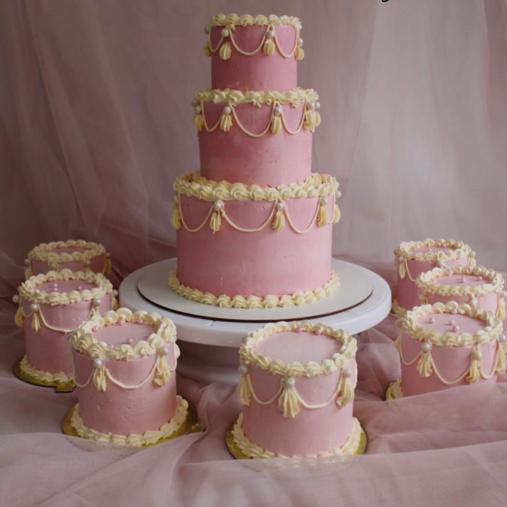 Cake - "Lyusi Sweets Art" /for 10 people/