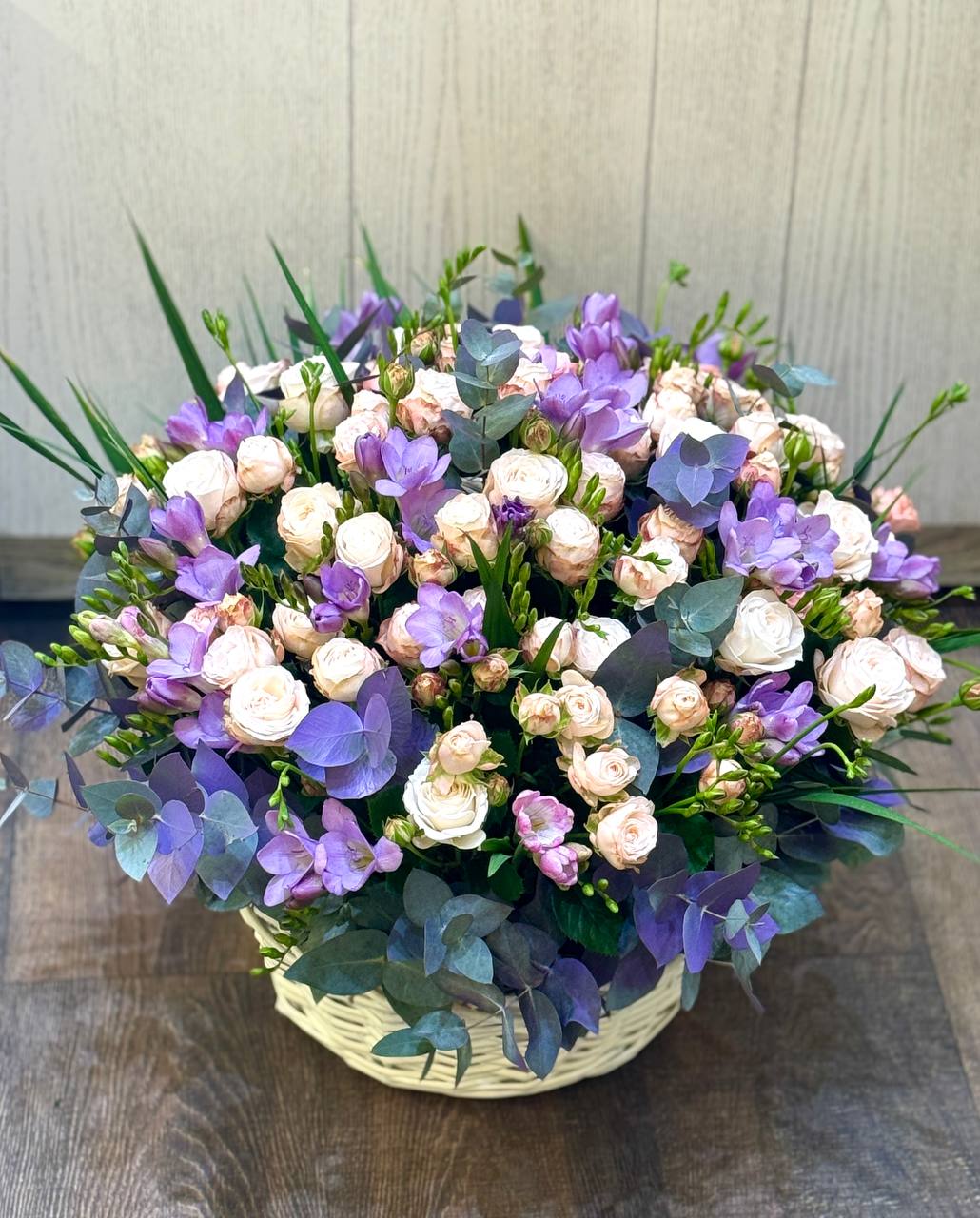 Flower Basket 23 - Avenue des Fleurs