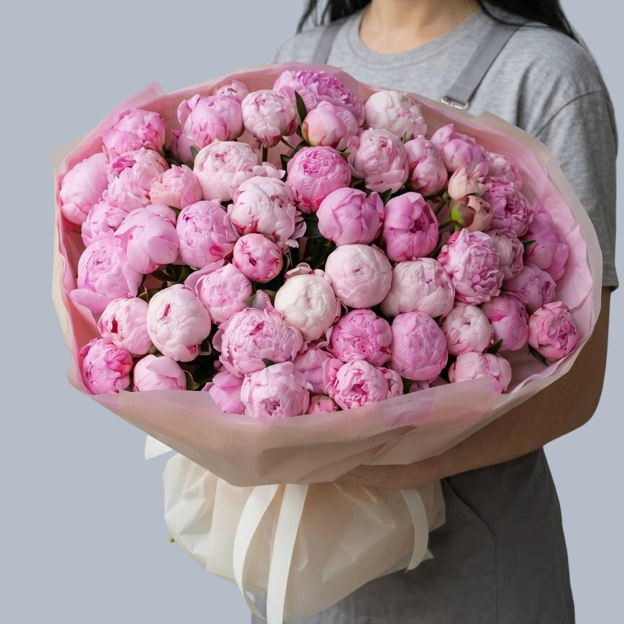 Bouquet with pink peonies - Latona Flowers