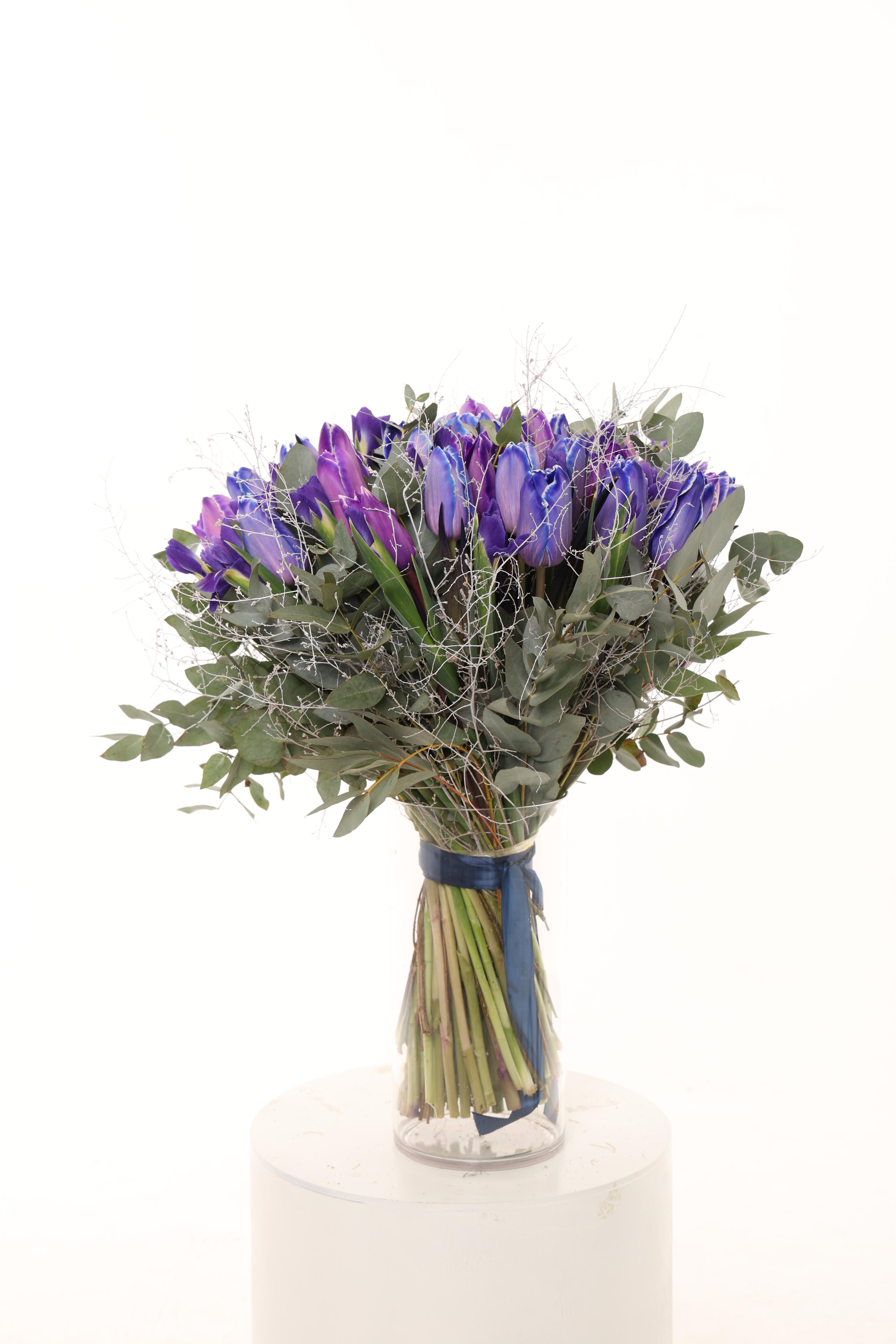 Floral arrangement with tulips - Sunny Rose