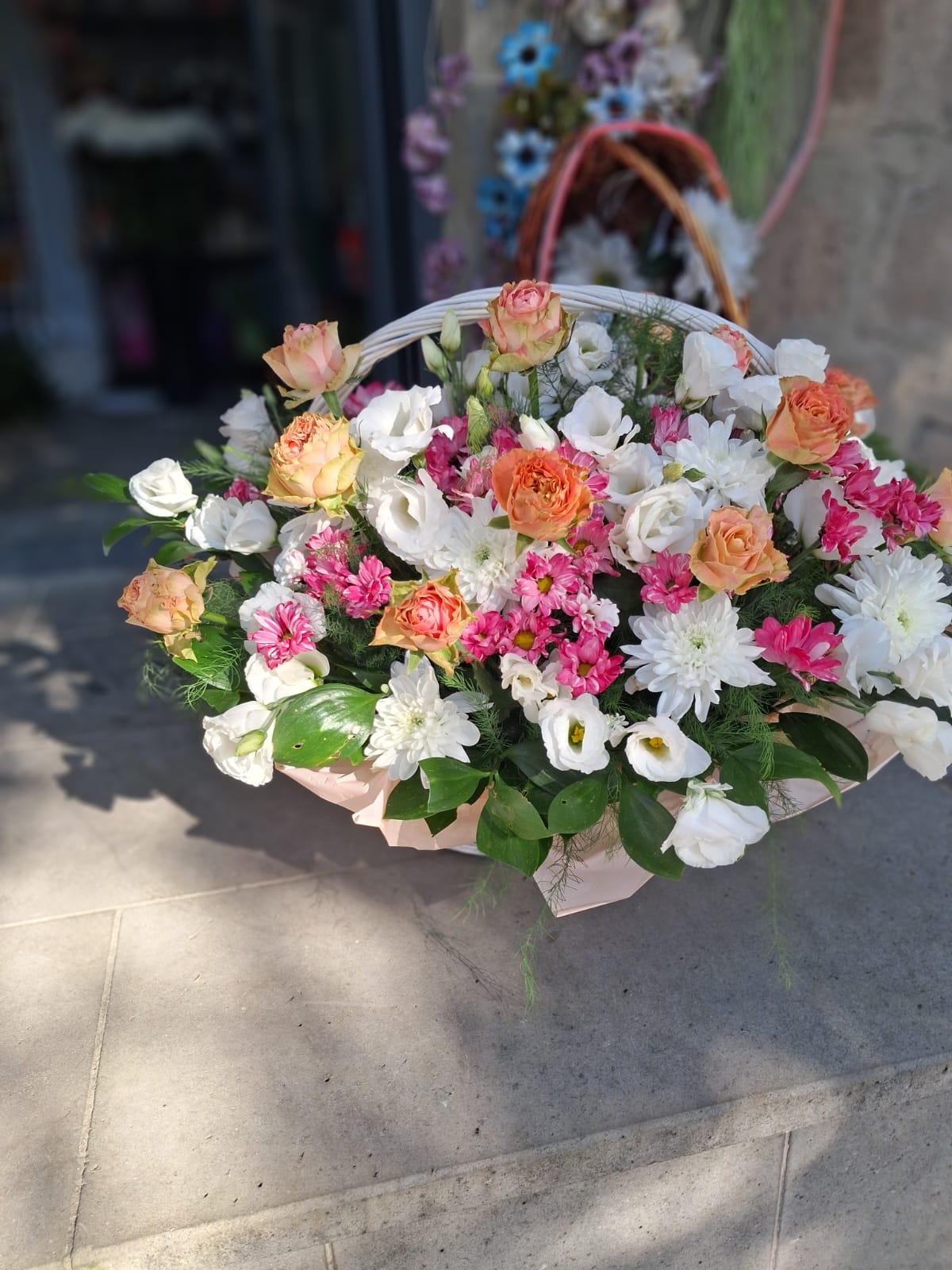 Flowers in a basket - Amela Rose