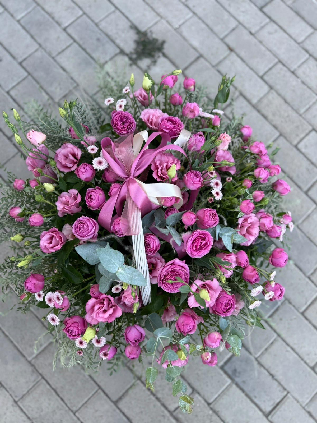 Ծաղկիներ զամբյուղով -  ANNELLA Flowers & Design