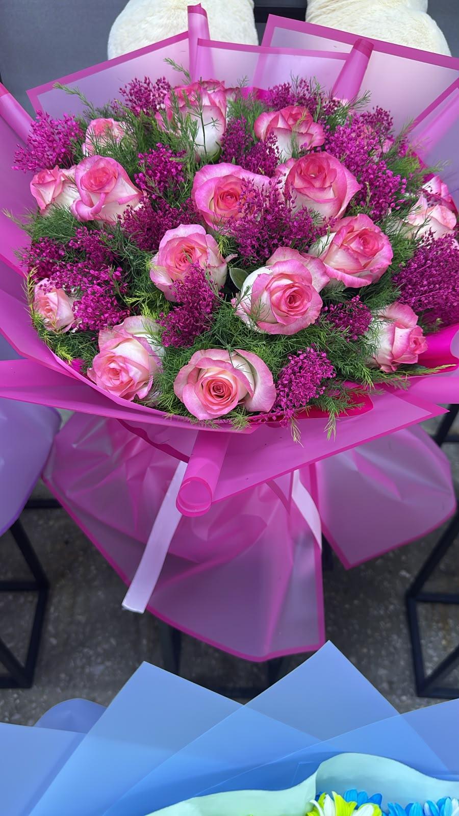 Букет с розами - Lusi Flowers