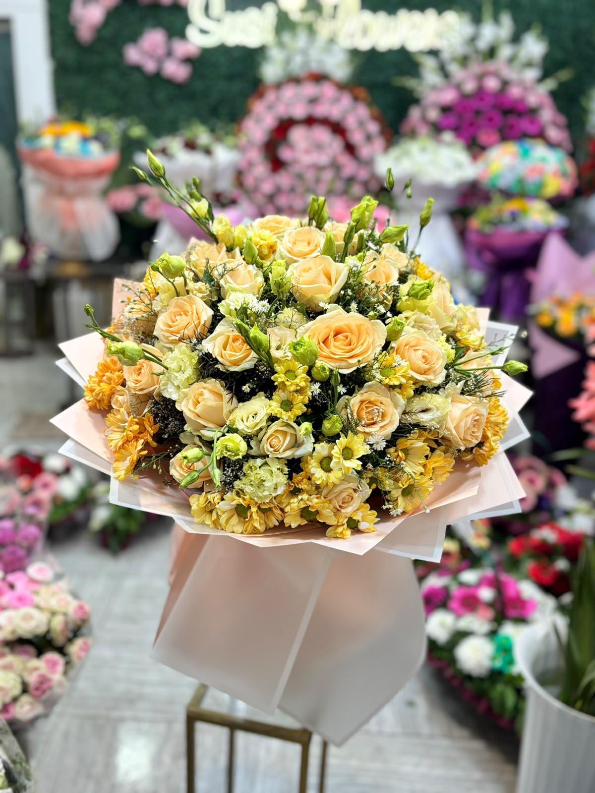 Ծաղկային կոմպոզիցիա փնջով - Susi flowers