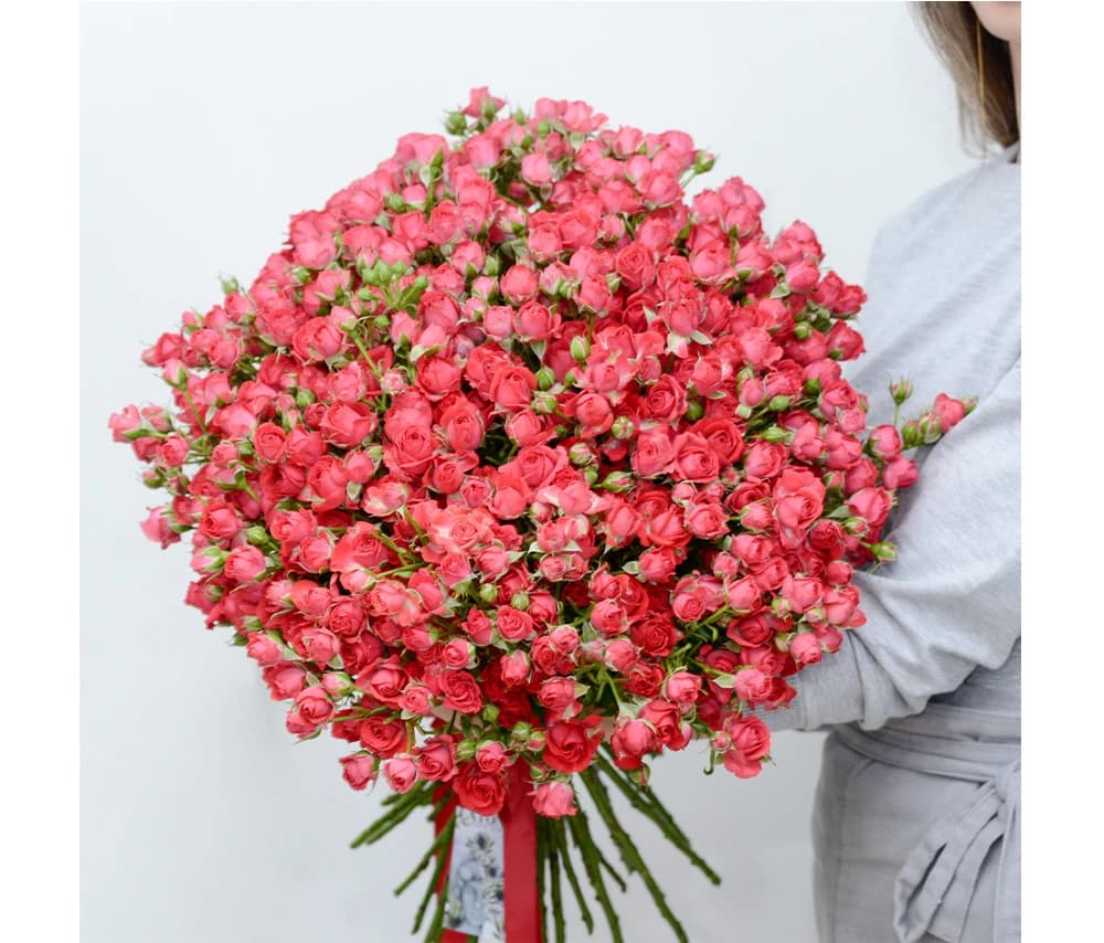 Bouquet with Red Spray Roses