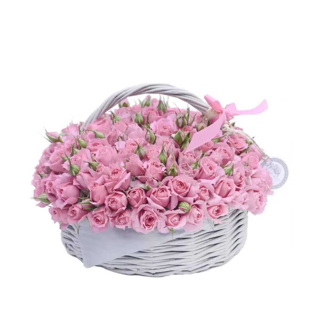 Վարդագույն Helene վարդեր զամբյուղում
