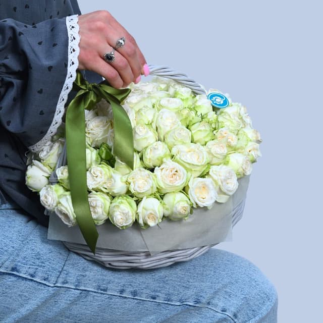Basket "Shiva" with peony roses