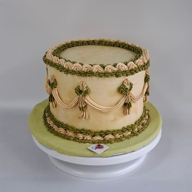 Cake with Lambert design – "Lyusi Sweets Art" / For 10 people /