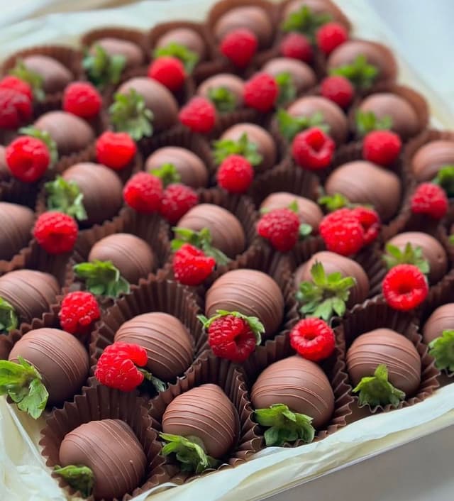 Շոկոլադապատ ելակներ 6 - Velvet_strawberry_yerevan