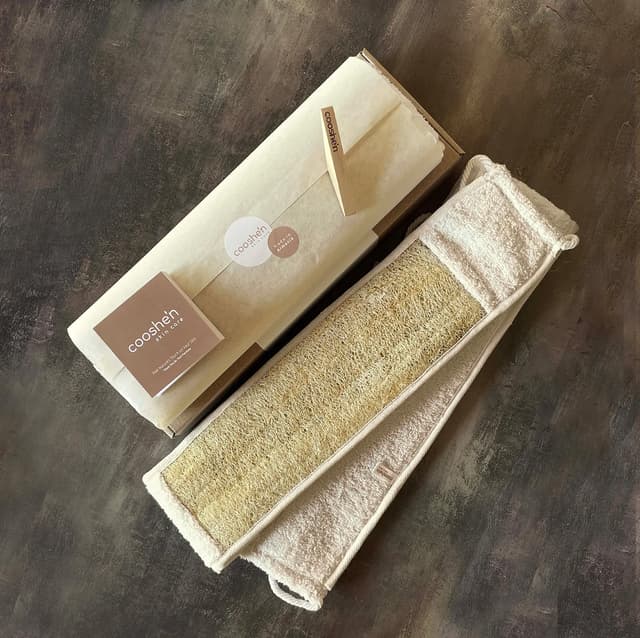 Care and massage tool "Yerkaruk" flesh-colored - Cooshen