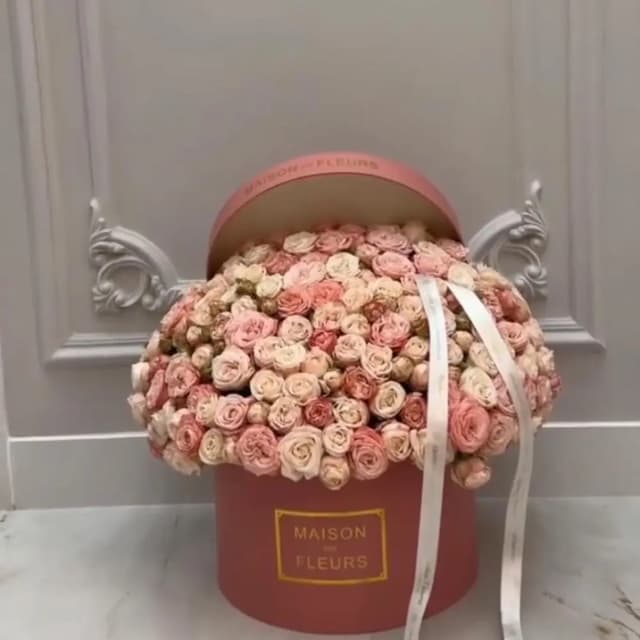 Floral arrangement in a box 45 - VkusLil