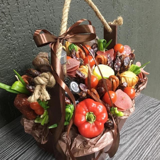 Gift basket for men - VkusLil