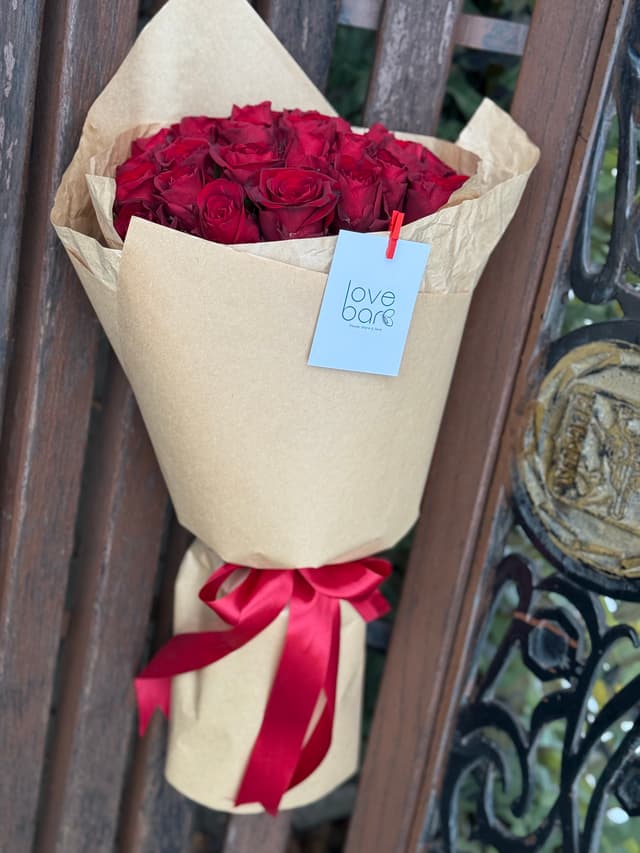 Bouquet with Roses - Love bar