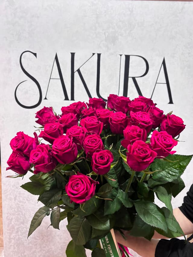 Букет с розовыми розами - Sakura Flowers