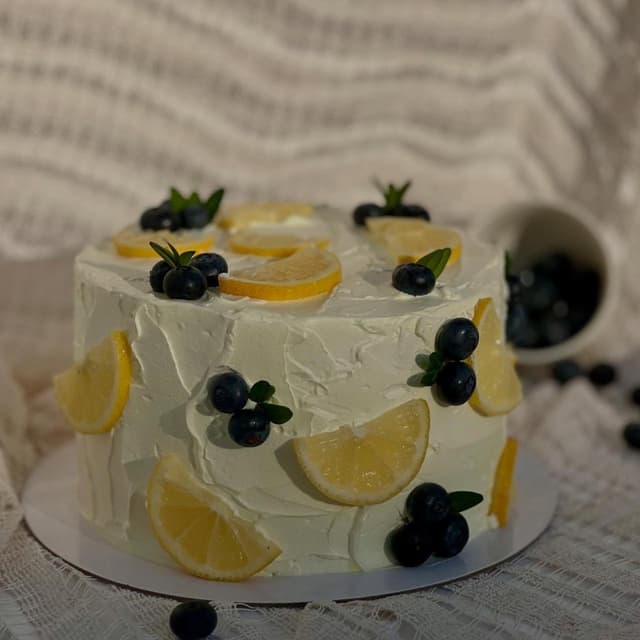 Cake with lemon and blueberry for 12 people - Sladkoff